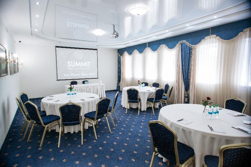 Summit Villa Chisinau Exterior foto