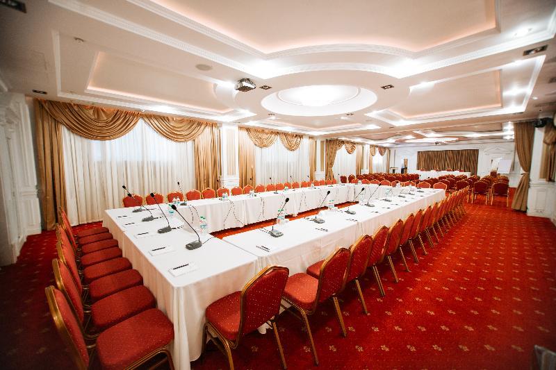 Summit Villa Chisinau Exterior foto